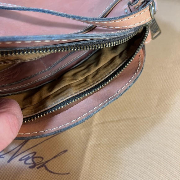 Patricia Nash Chania Crossbody Tan - Picture 4 of 5